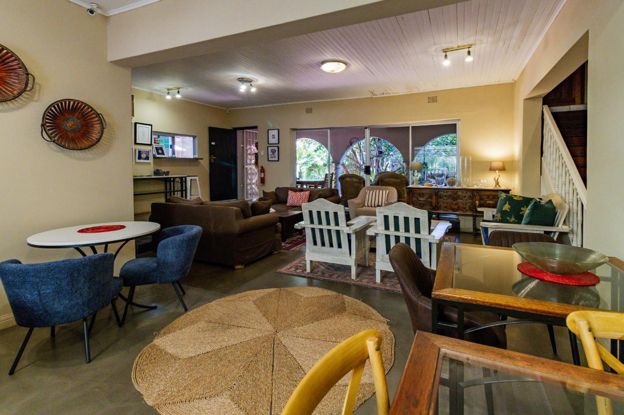 Pumleni Guesthouse Hartbeespoort Exterior photo
