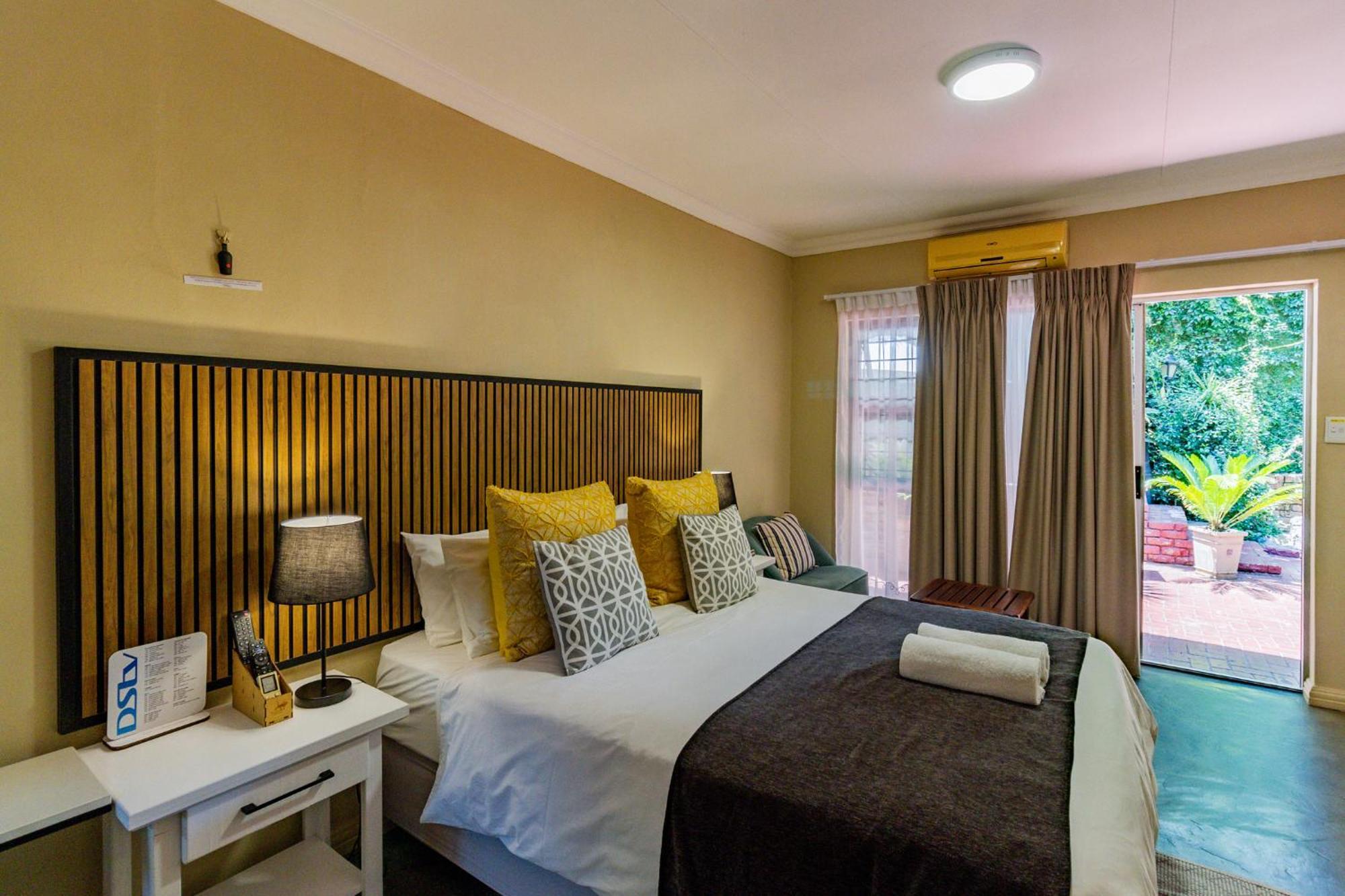 Pumleni Guesthouse Hartbeespoort Exterior photo